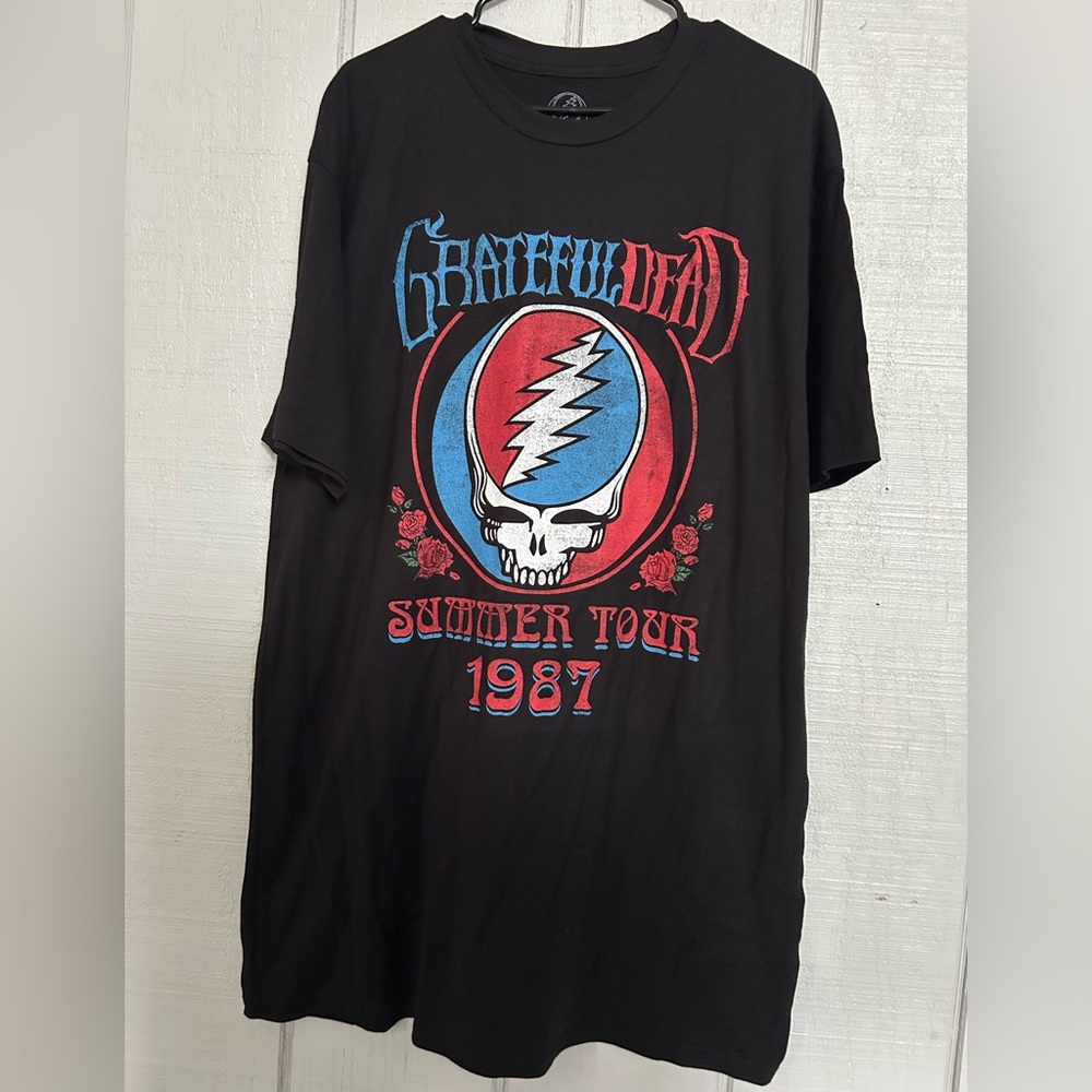 Grateful Dead Black and Red Short Sleeve Tee